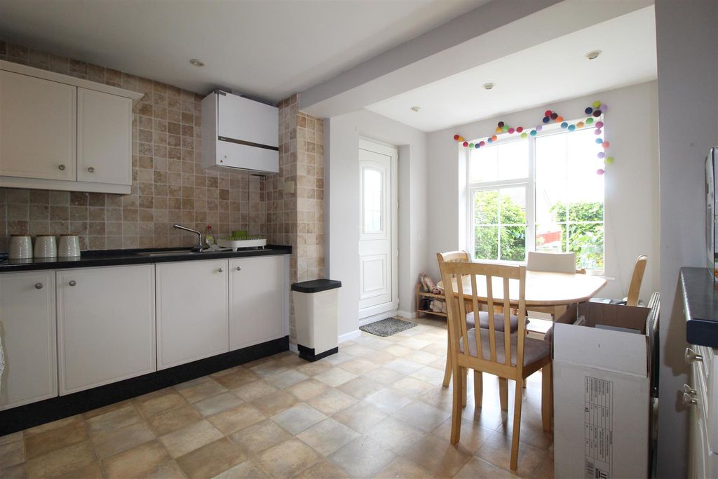 Property photo 2 of 12 Img_9154.Jpg