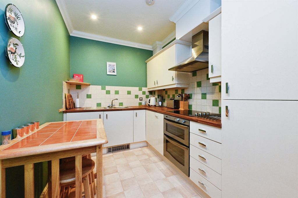 Property photo 3 of 17