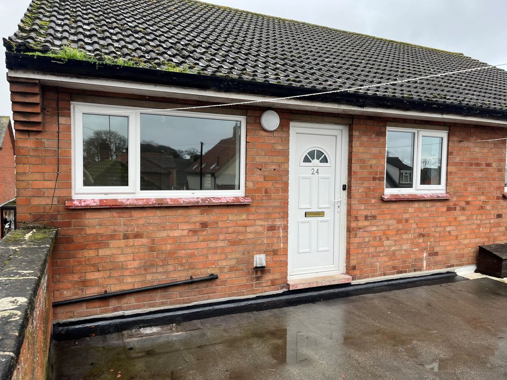 Property photo 1 of 7 Outside