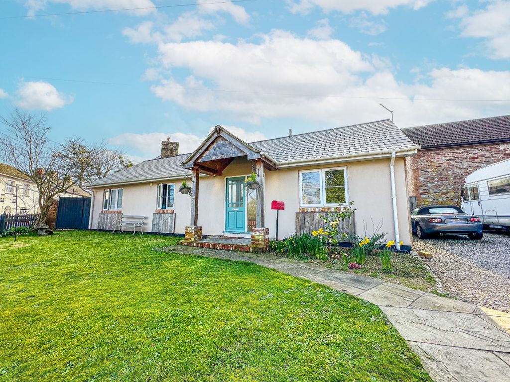 Property photo 1 of 25 4937163