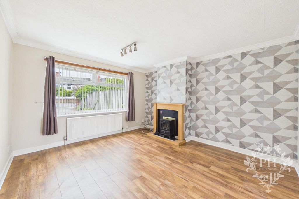 Property photo 3 of 13 E23F919d795F46768Db607988c254830_100_Cam01415G0-Pr