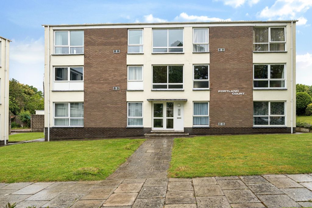 Additional image 19 of 2 bed flat for salePortland Court, Victoria Road, Barnstaple, Devon EX32