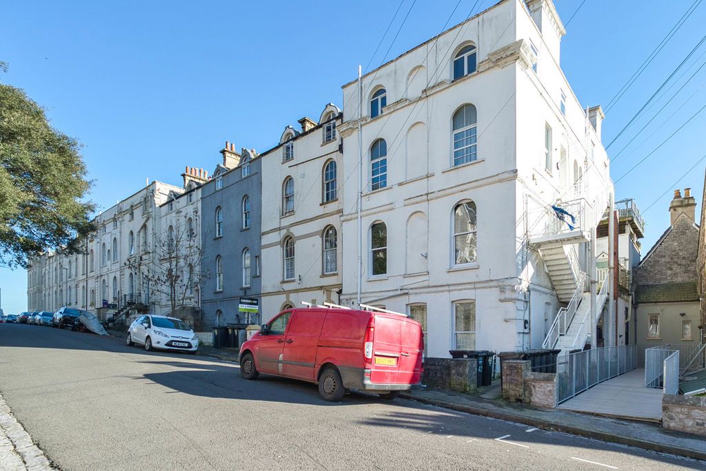 Property photo 3 of 14 Photo 13