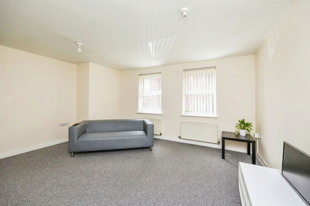 Additional image 15 of 2 bed flat for salePalmerston Road, Ilkeston DE7