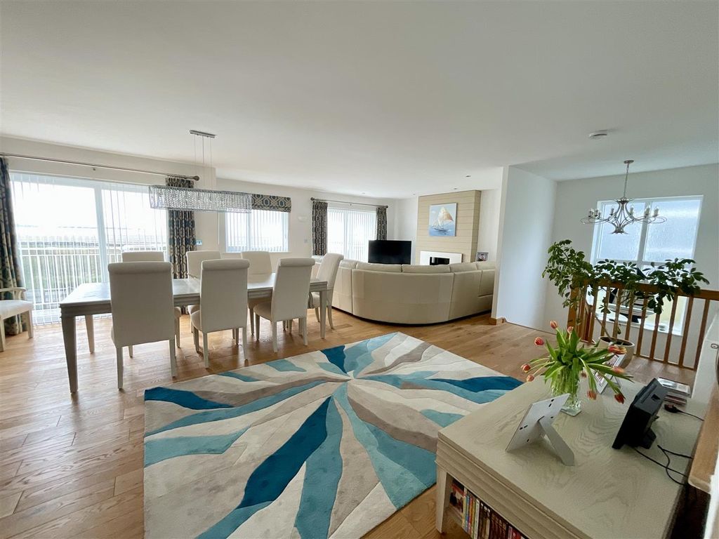 Property photo 3 of 61 Img_9689.Jpeg