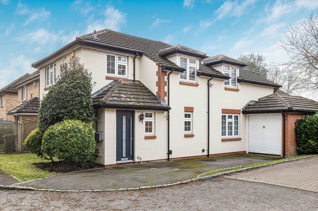 Property photo 1 of 17