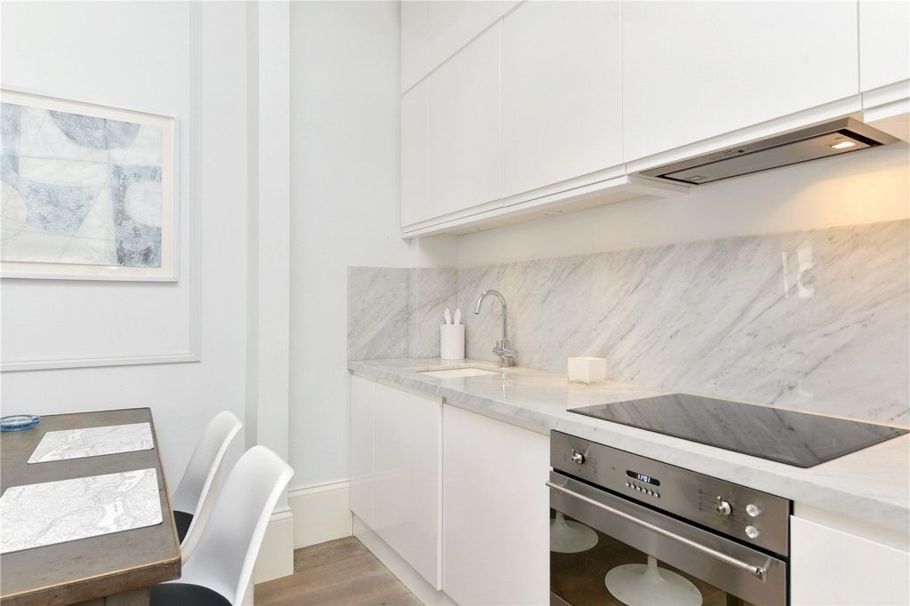 Property photo 3 of 7 Picture No. 16