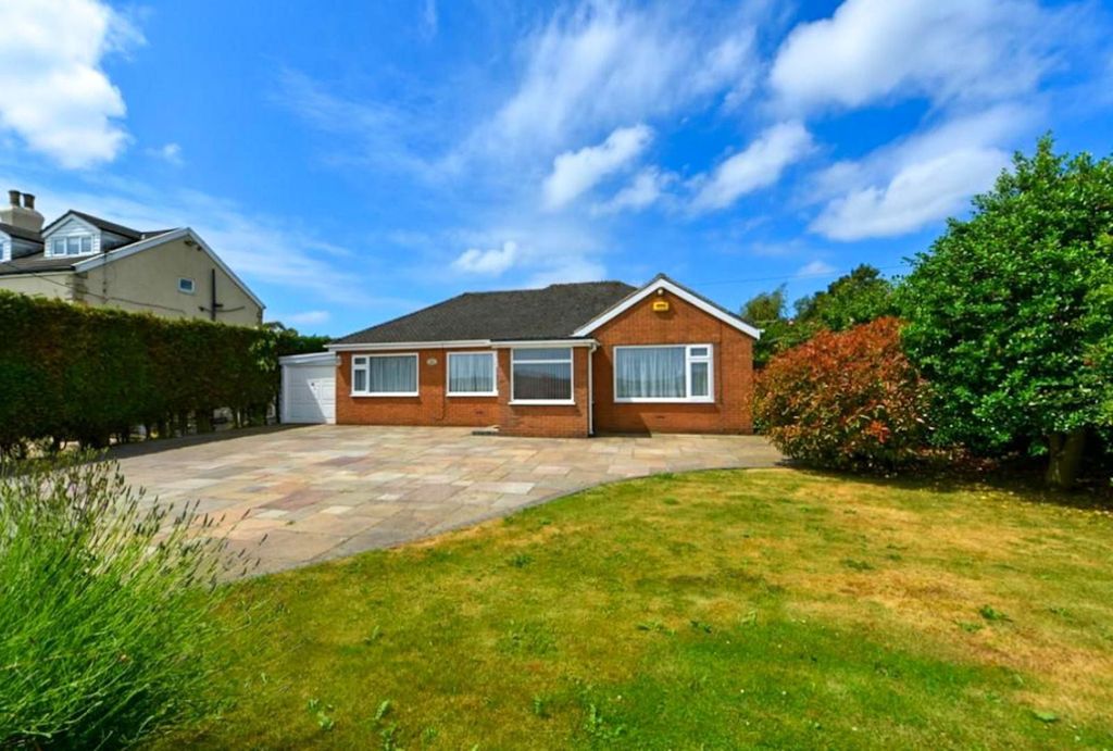 Property photo 2 of 22