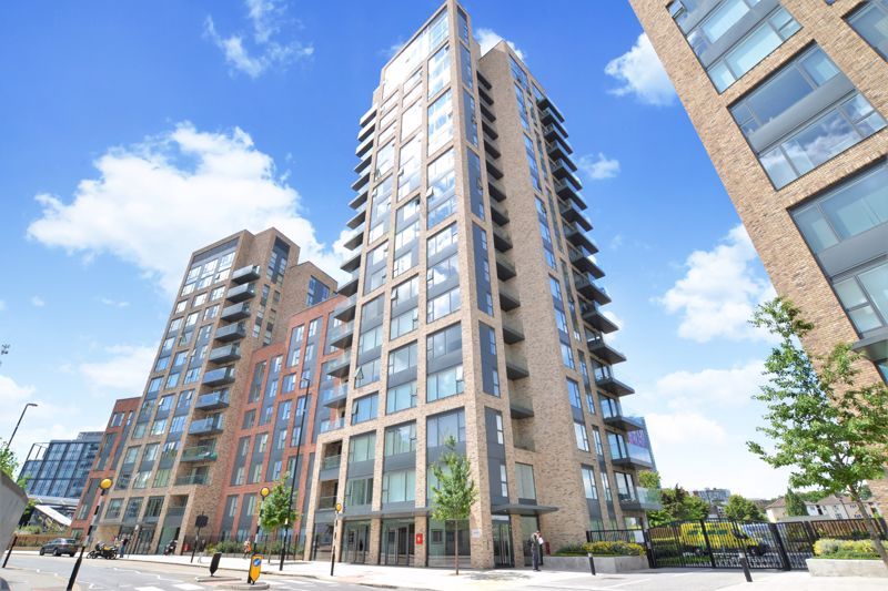 Property photo 1 of 7 External