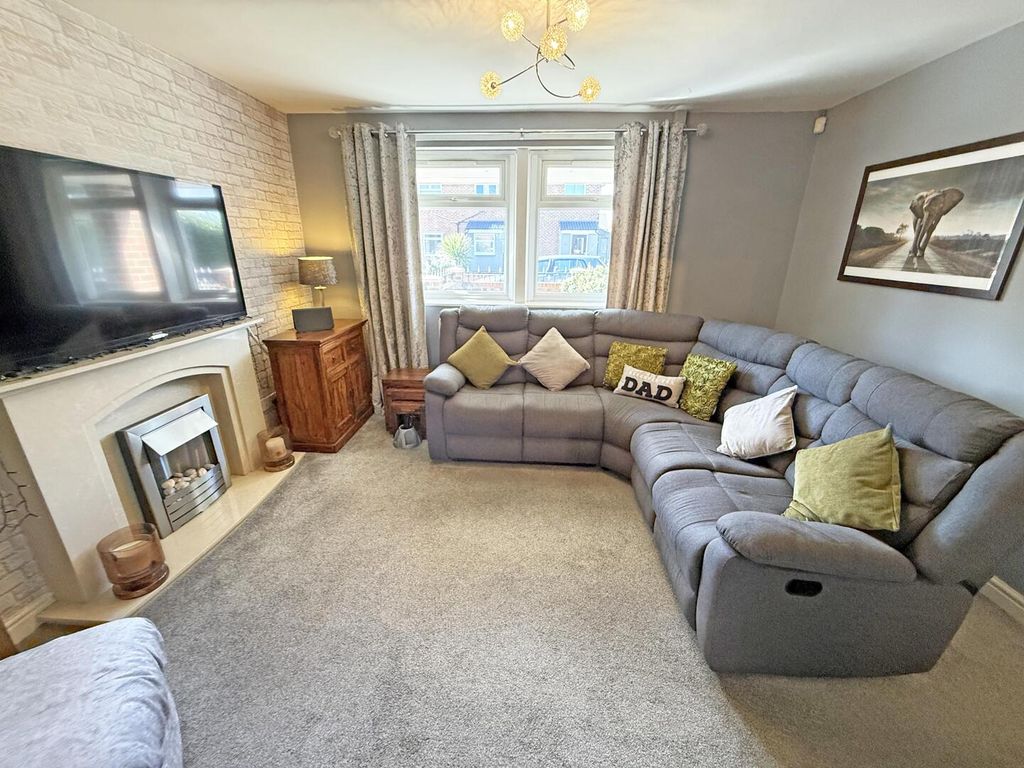 Property photo 2 of 17 Living Room