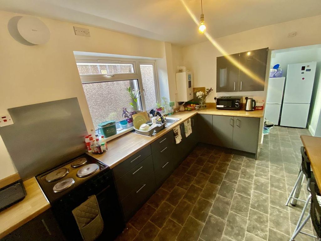 Property photo 3 of 20 Img_3077