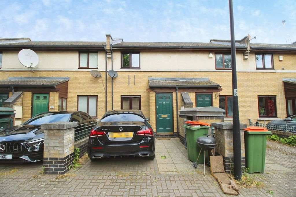 Property photo 1 of 15