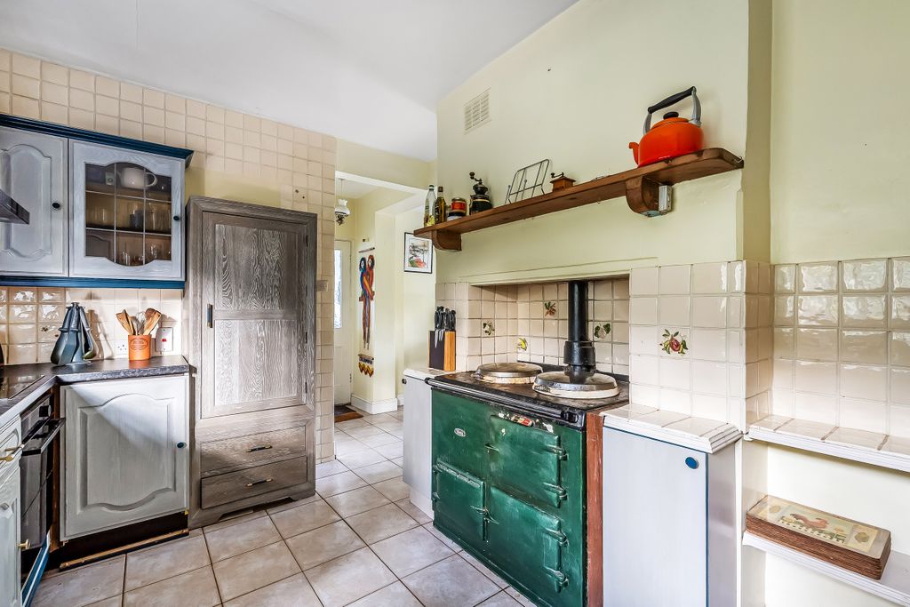 Additional image 14 of 6 bed detached house for saleWilderness Road, Oxted, Surrey RH8