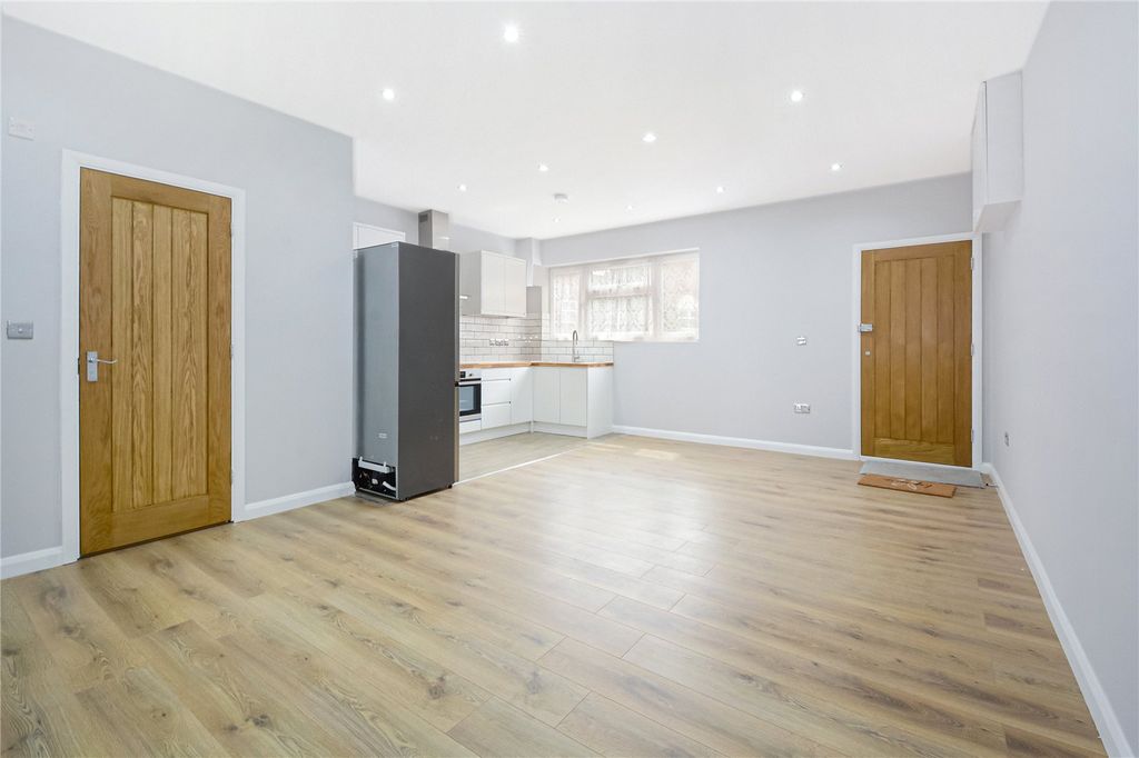 Property photo 1 of 11 Picture No. 04