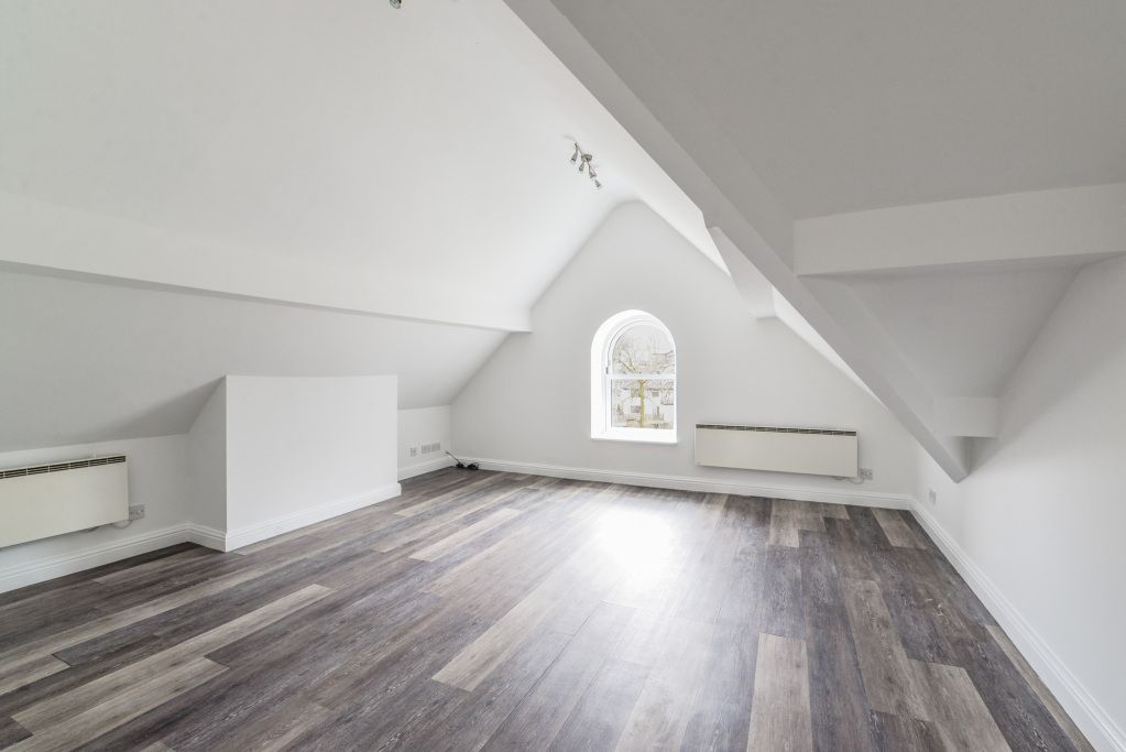 Property photo 2 of 22 Lounge