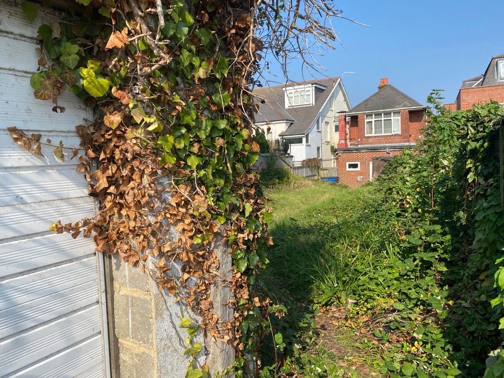 Property photo 3 of 10