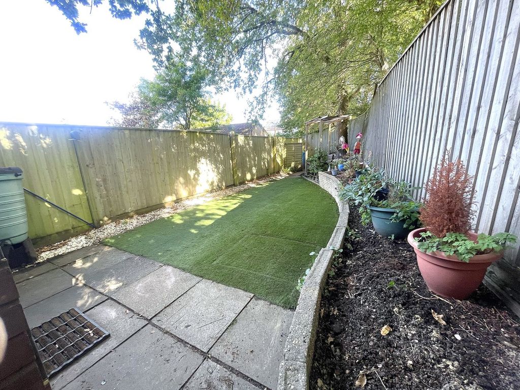 Property photo 2 of 26