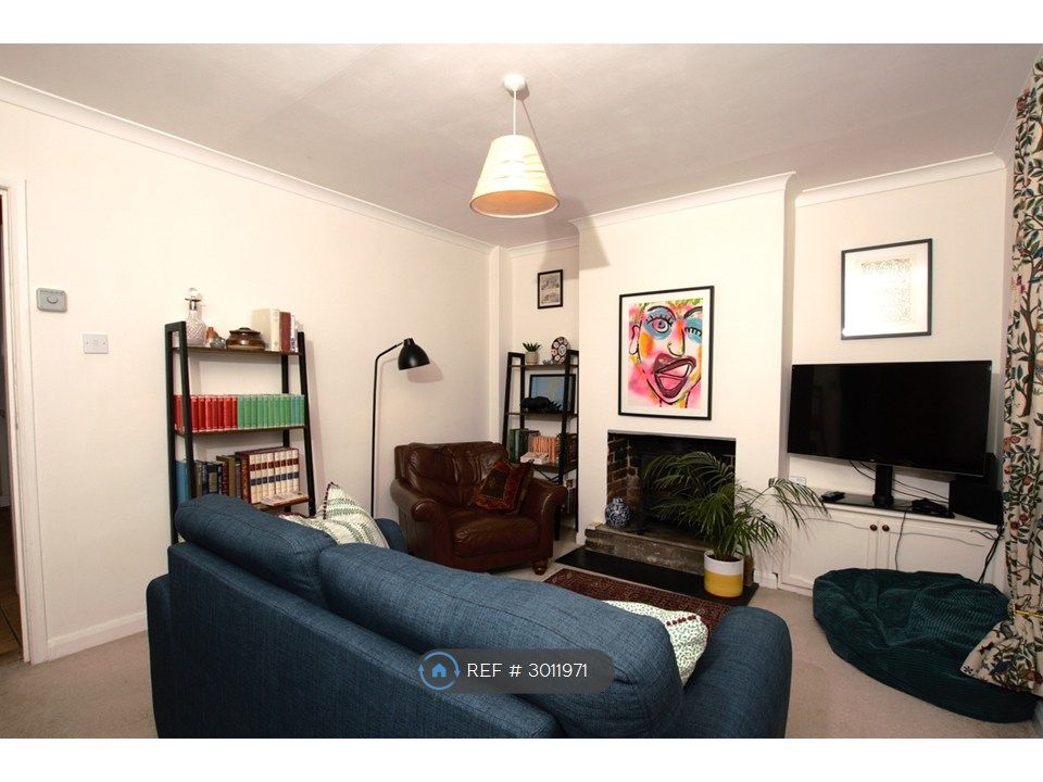 Property photo 2 of 12 Sitting-Room