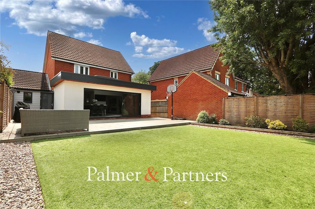 Property photo 1 of 33 Picture No. 03