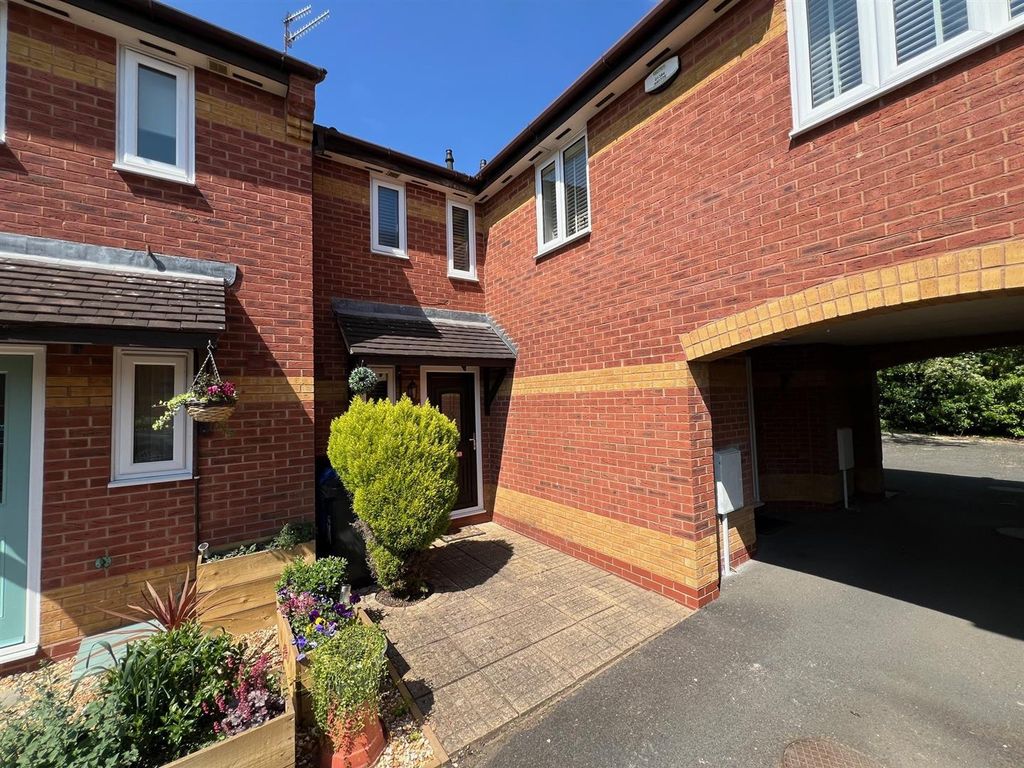 Property photo 1 of 11