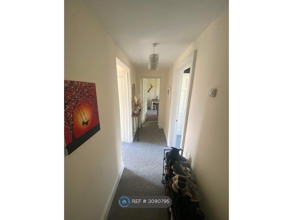 Property photo 2 of 8 Entrance