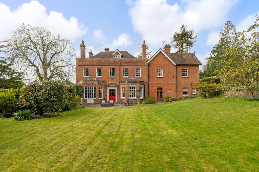 Property photo 2 of 30
