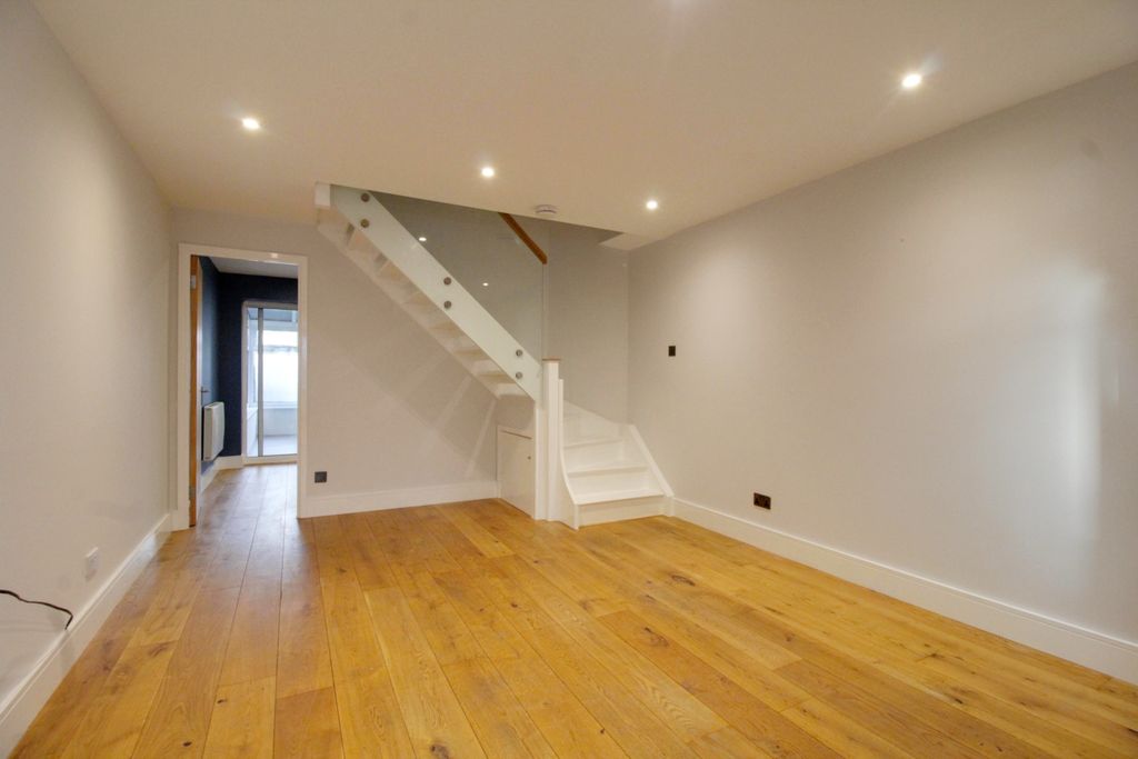 Property photo 3 of 16 Living Room