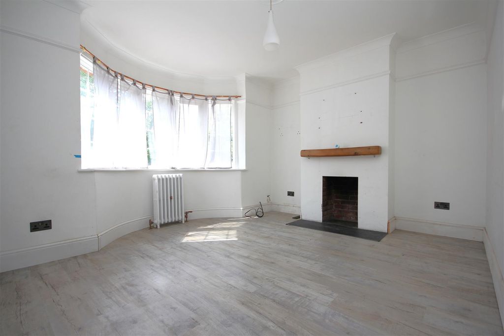 Property photo 3 of 17 Img_1396.Jpg