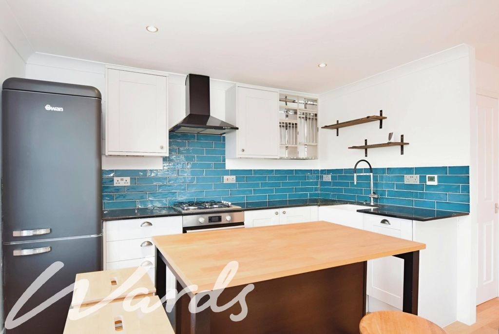 Property photo 2 of 12 Kitchen
