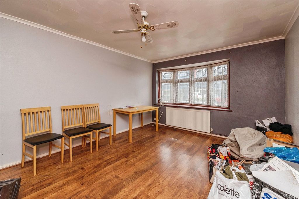 Property photo 3 of 16 Photo