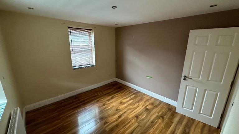 Property photo 1 of 5 Bedroom
