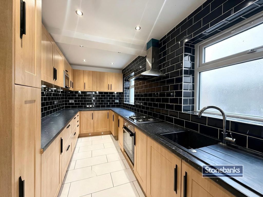 Property photo 3 of 11 7.Png