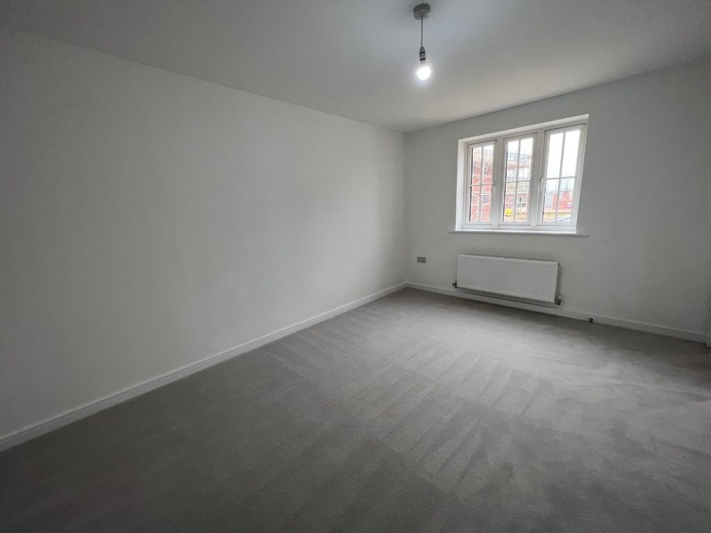 Property photo 3 of 12 2346916