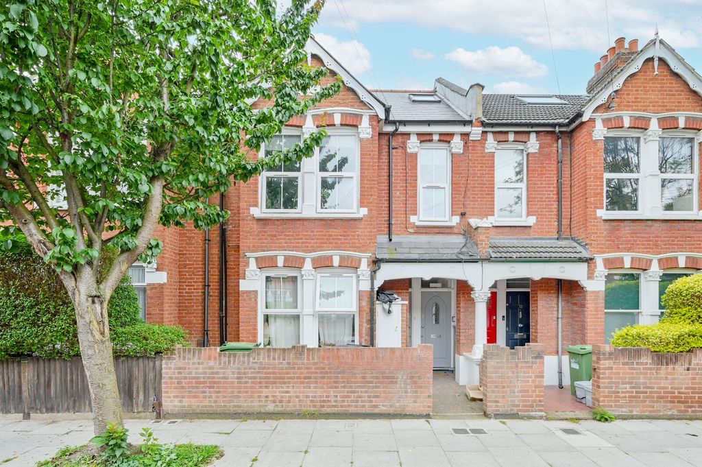 Property photo 1 of 8