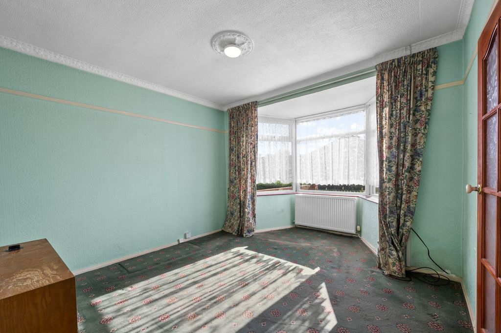Property photo 2 of 29