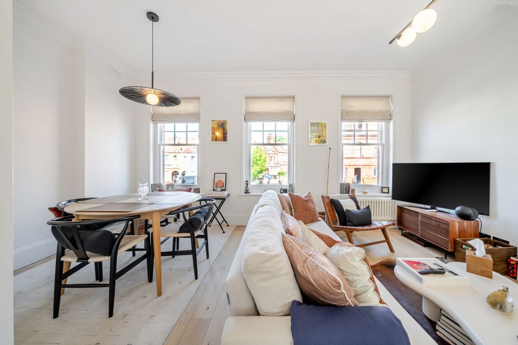 Property photo 1 of 12 1451495-15-69Ea45...