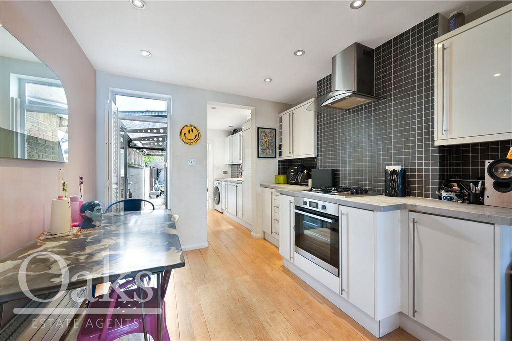Property photo 2 of 12 Picture No. 02