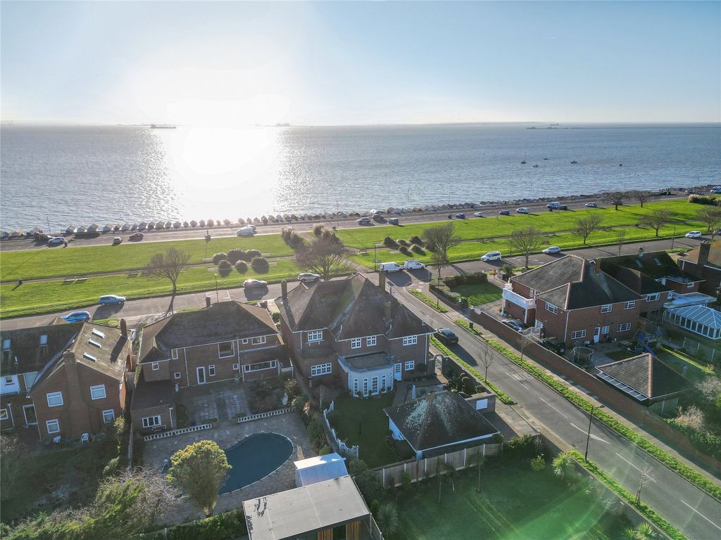 Property photo 3 of 35 Picture No. 44