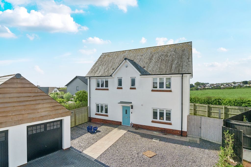 Property photo 1 of 16