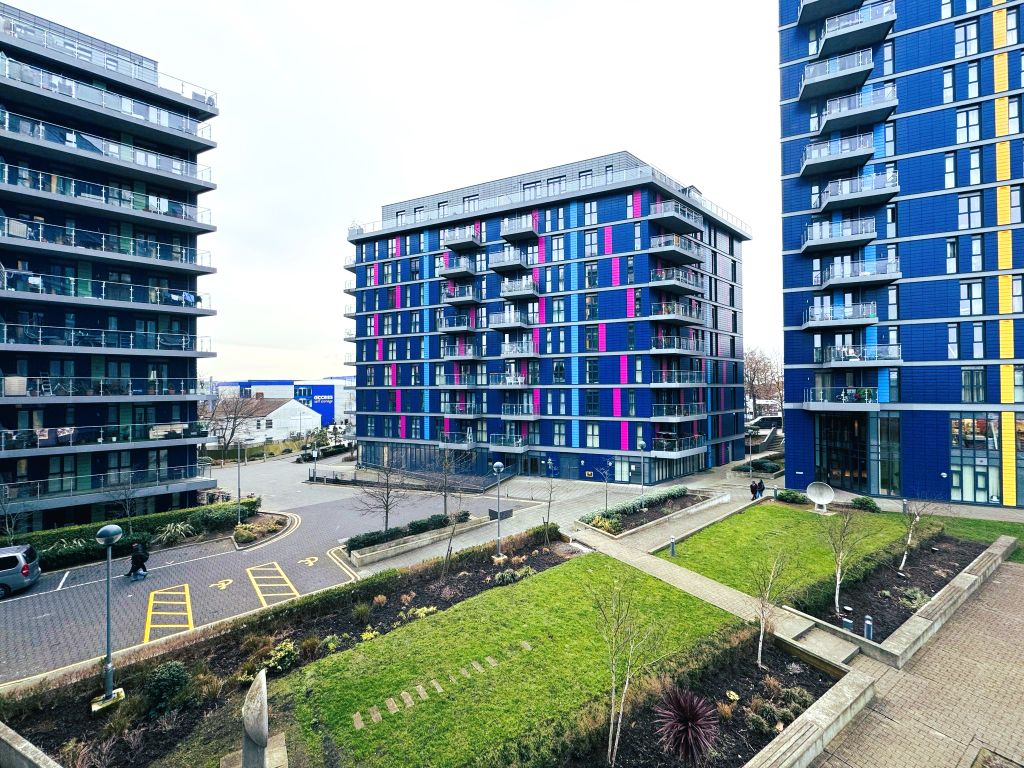 Property photo 1 of 8 Ayeslbury. Hatton House, Ealing Road.  (4)