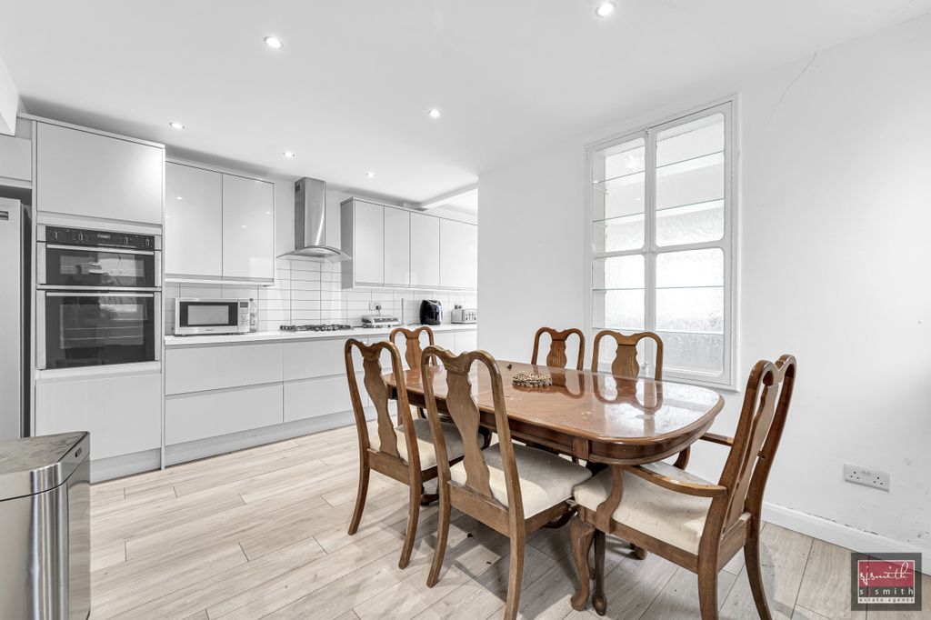 Property photo 2 of 14 Dsc05383