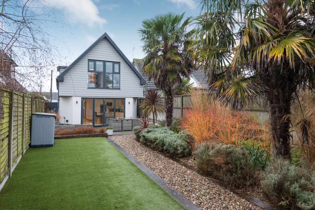 Property photo 2 of 26 Rear Garden