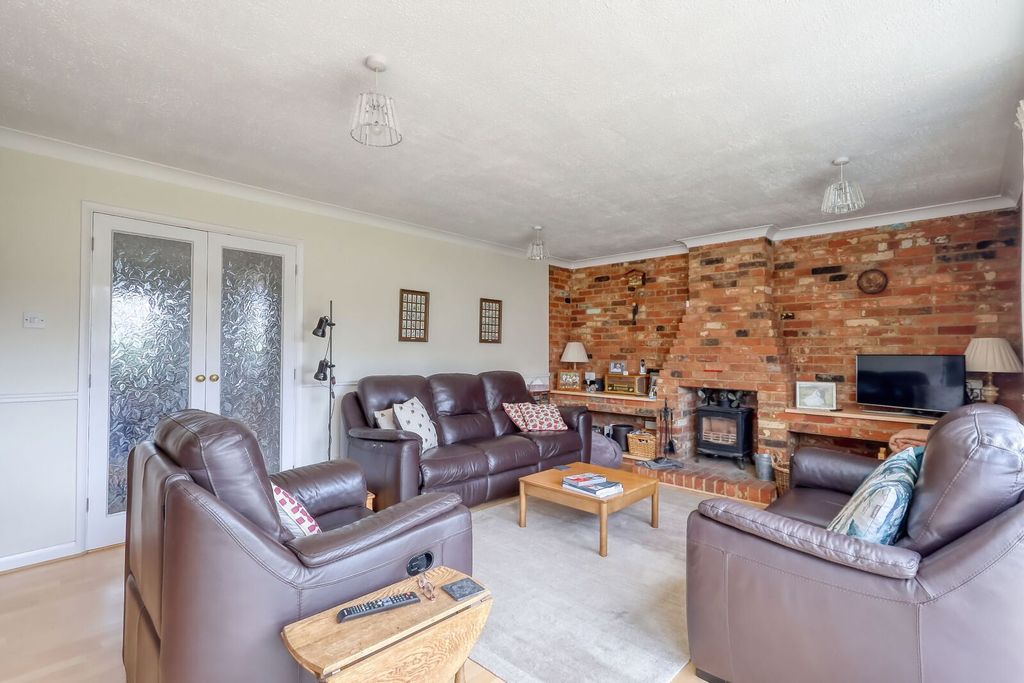 Property photo 2 of 20 Picture No. 05