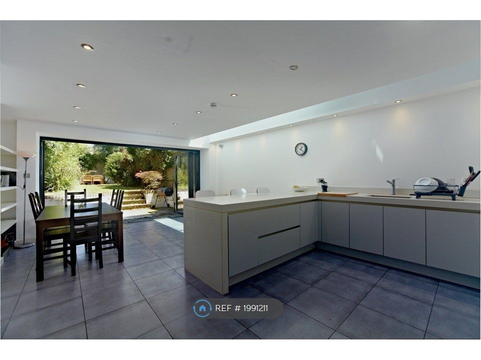 Property photo 1 of 16 Kitchen