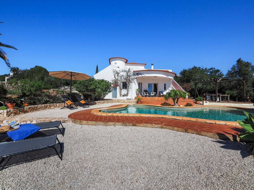 Property photo 2 of 30