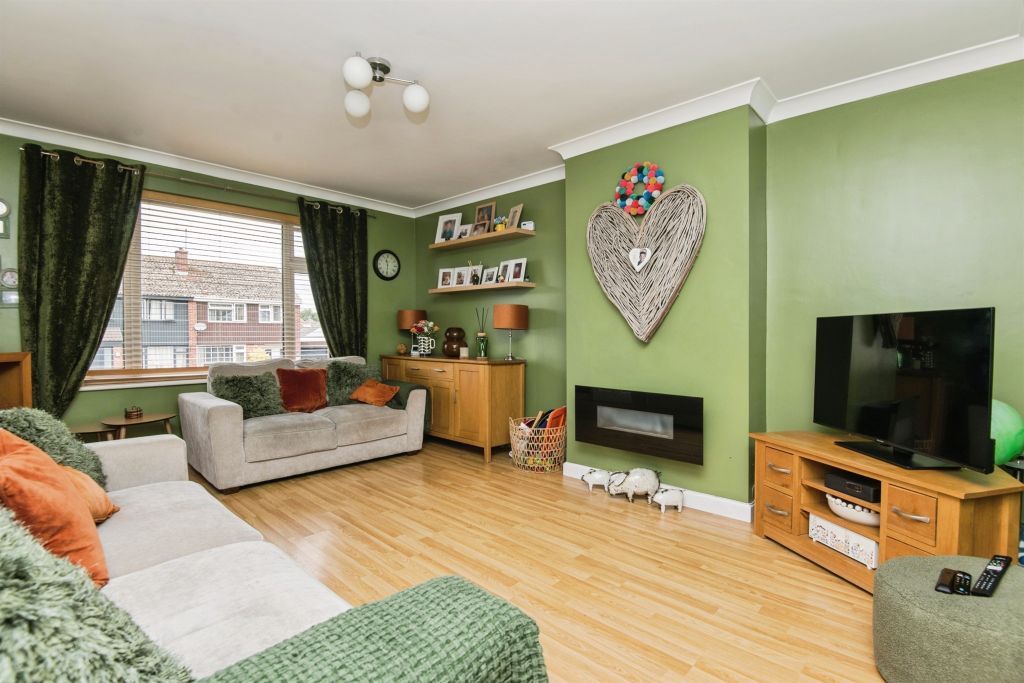 Property photo 2 of 17