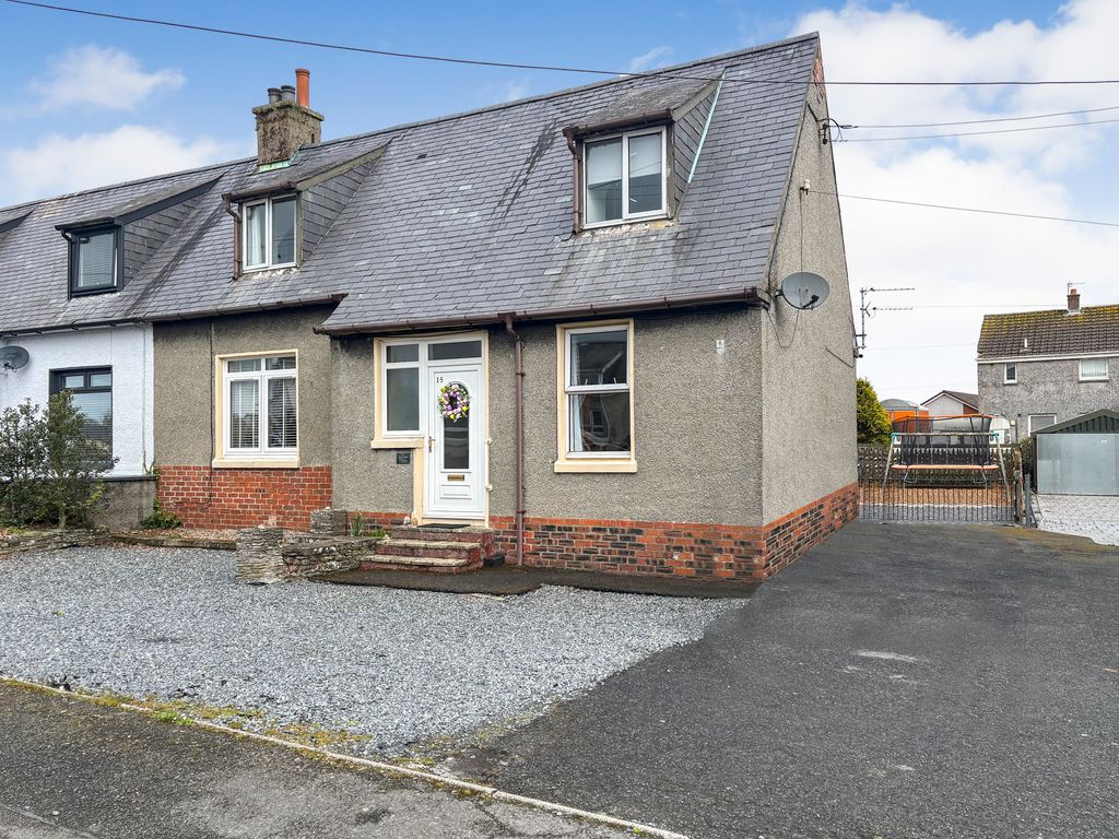 Property photo 1 of 10 Front