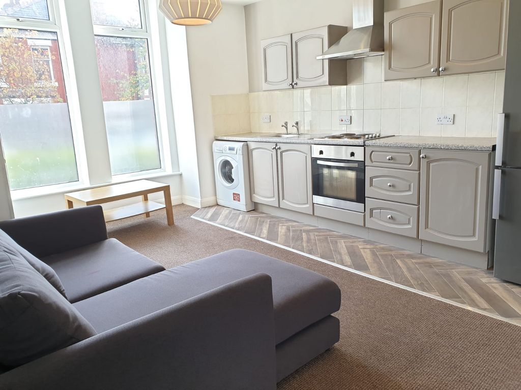 Property photo 1 of 8 Anson Road