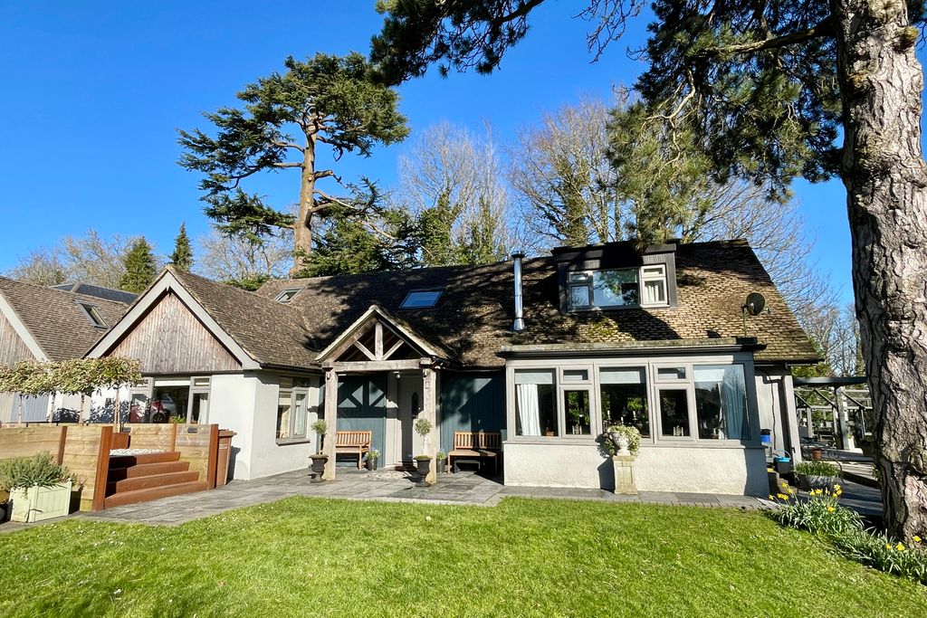 Property photo 1 of 36
