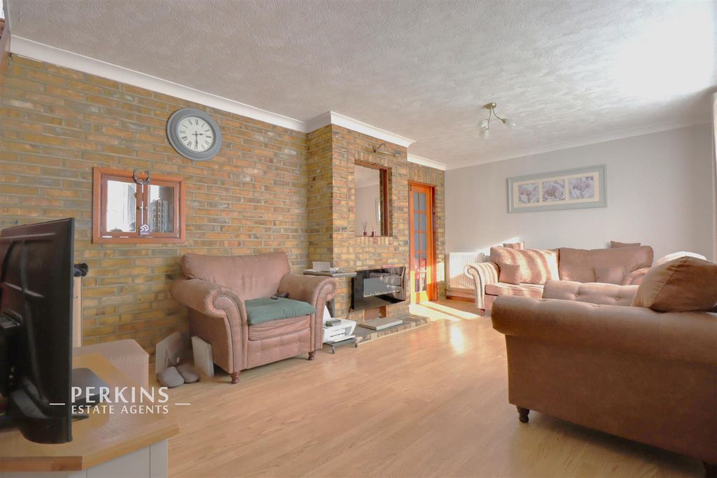 Property photo 2 of 12 Rec.Jpg